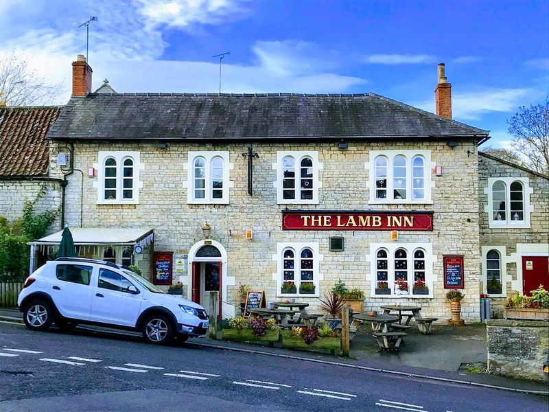 File:Lamb Inn.jpg